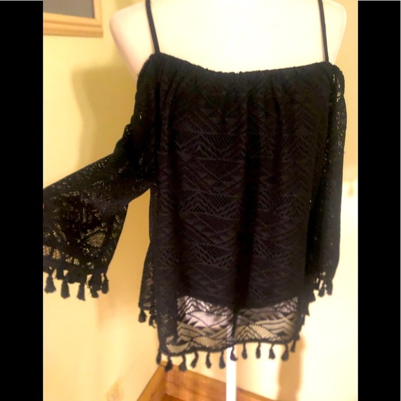 Tasseled top - Picture 1 of 2